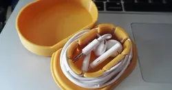 Kopfhörerbox