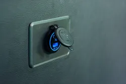 VW-Bus coverplate / charger holder