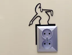 Funny Light Switch Gadget – La Linea Balum 37