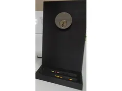 Lockpicking lock holder