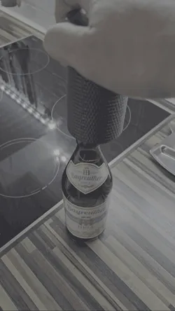 Push Bottle Opener with improved hook and lever + wider opening