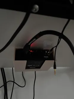 Underdesk Rode A1 holder box