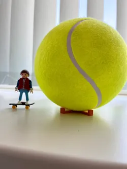 ball stand / Ballständer