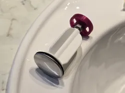 Accessoire bonde salle de bain / Bathroom drain accessory