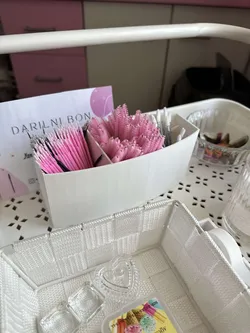 Make up organizer