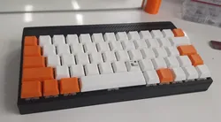 Retro-style wedge computer keyboard case