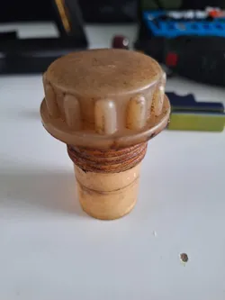 víčko nádrže JAWA 555