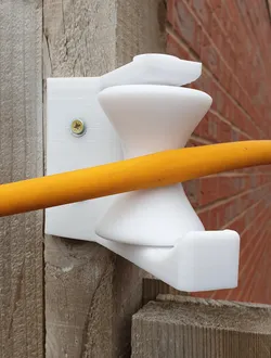 90 Degree Garden Hose Roller Guide