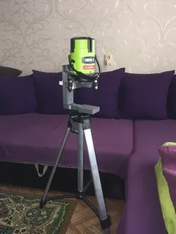 Laser level Holder With lift
