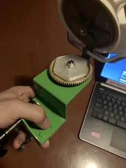 Shaft coupler for yarn spinner gear