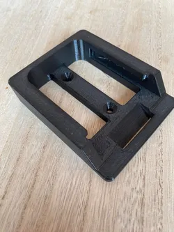 Makita 18V LXT battery wall mount