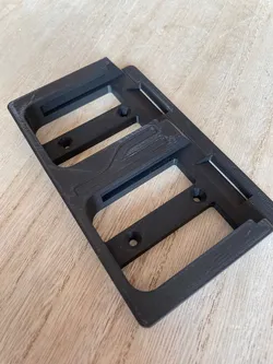 Makita 18V LXT battery wall mount