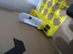 Gridfinity-Compatible Chromecast Remote Holder