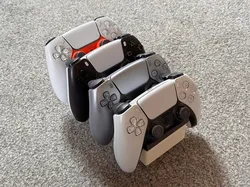4x PlayStation DualSense stand on a Gridfinity base system