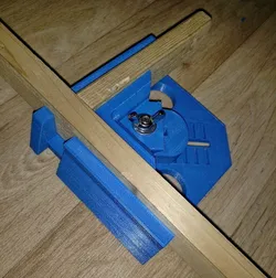 variable corner clamp
