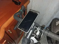 Bike handlebar phone mount