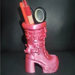 Creality Cloud | Tall Platform Boot Desk Organizer With Charms And Lace | ملفات الطابعة ثلاثية الأبعاد