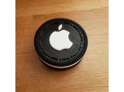 Oreo vs. Apple Box