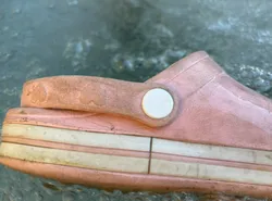 Crock Rivet