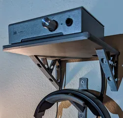 Schiit shelf for Magni/Vali/Modi sized amp/DACs