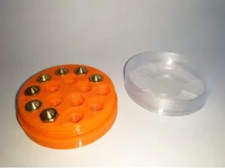Nozzle box with twist-on lid
