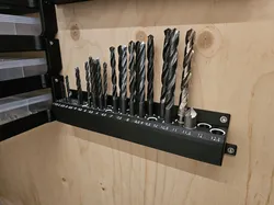 Drill bit holder