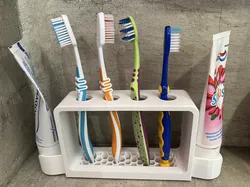 Toothbrush Holder V2 - for 4 and 2 brushes - JLS Remix