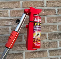 Spray Can Extension Pole Adaptor (gardena combisystem)