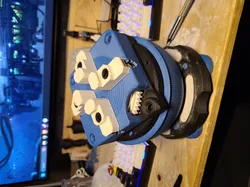 Almost fully printable Ball Vise - no screws need, just the silicon tubing.