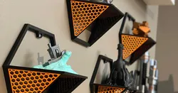 Honeycomb Display Shelf (No Supports Required)