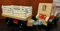 Melissa & Doug Tractor Trailer Hitch & Socket
