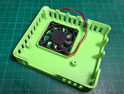 Raspberry Pi 4 + Gert VGA 666 case With screws holes for 40 mm fan