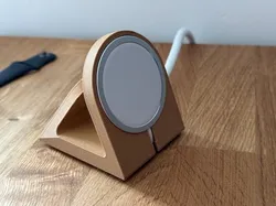 MagSafe Apple alarm clock iPhone and watch charger