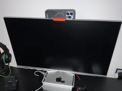 Continuity Camera iPhone 13 Pro holder