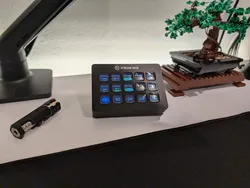 Stream Deck MK.2 15-Keys Stand (Parametric)