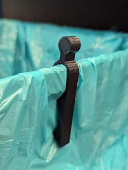 Trash Bag Clip with Handle