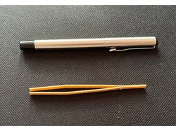 Very delicate tweezers