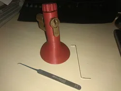 Lockpicking stand for euro cylinder