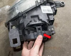 MINI Cooper R56 headlight lid