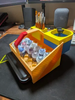 Portable Paint Station for Miniatures