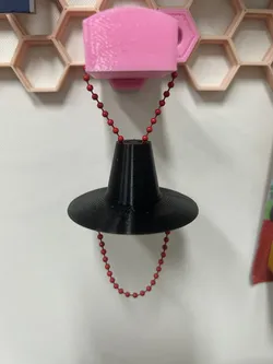 Kpop Demon Hunter Gat Hat Keychain