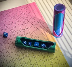 TTRPG Dice holder with snaps!