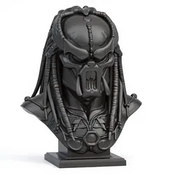 Very realistic Predator bust
