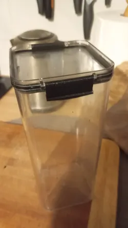 Container lid lock replacement