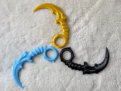 Bone Karambit – Fidget Sculpture