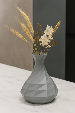 Low-Poly Geometric Vase – Modern Decorative Design