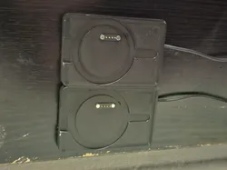 Sensecap T1000-E charging cradle modified for magsafe sticker and chaining multiple together
