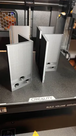 Simple corner brackets