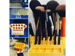 Brush box (Makeup box)