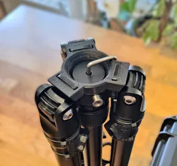 Revopoint Trackit Tripod Stiffener to prevent unwanted fold ups